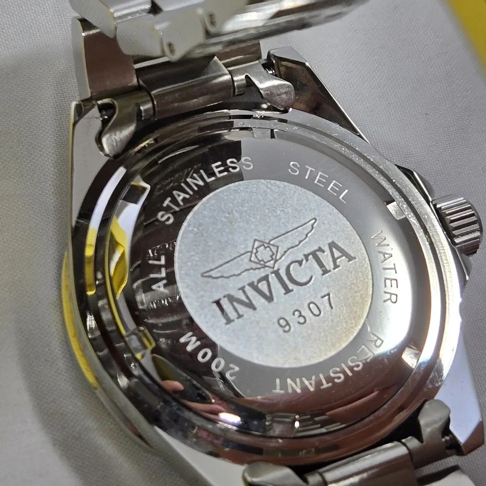 Invicta 9307 Mens Pro Diver Quartz Stainless Steel Bracelet‎ Watch New In Box